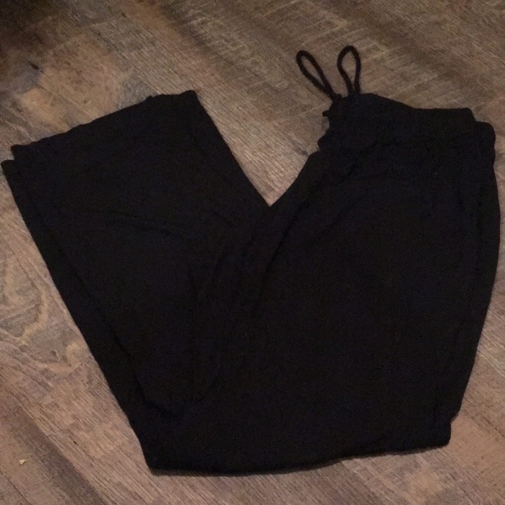 Black lounge pants